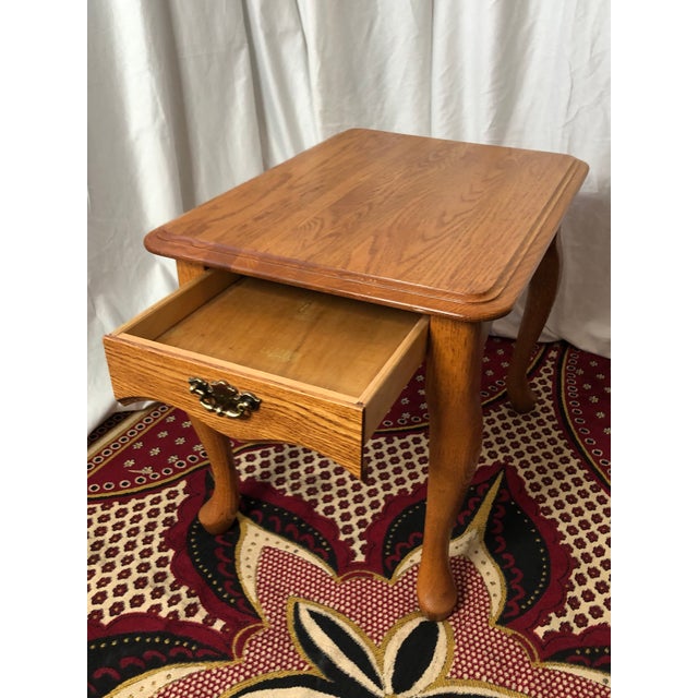 Vintage Colonial Revival Solid Oak End Table With Queen Anne Legs For Sale - Image 9 of 12