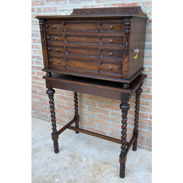 French Cutlery Cabinet In Oak With Four Drawers, 1920s For Sale - Image 16 of 18
