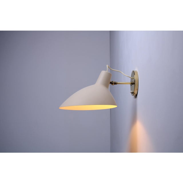 1950s Visor Wall Lamp by Vittoriano Vigano for Arteluce, 1950s For Sale - Image 5 of 18