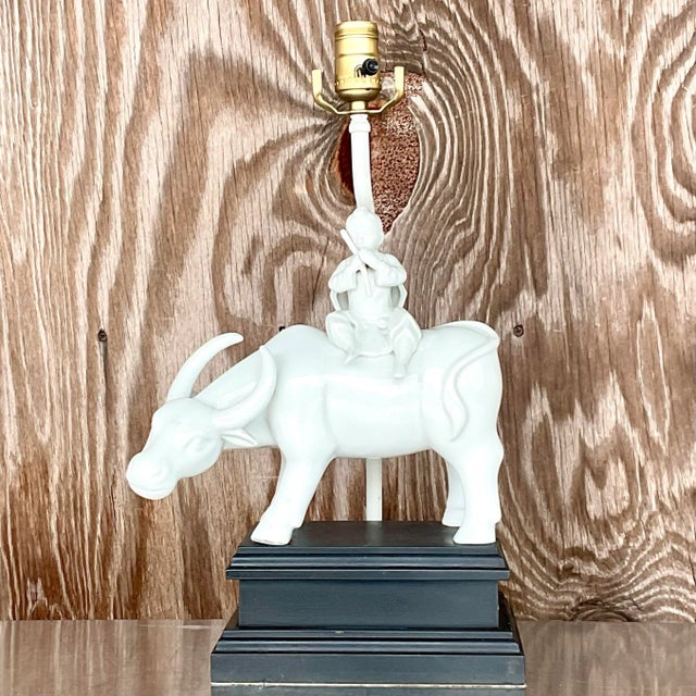 White Vintage Asian Blanc De Chine Table Lamp For Sale - Image 8 of 8