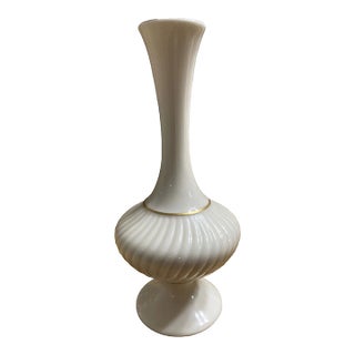 Vintage MCM Lenox Ivory Gold Trim Usa Made Ribbed Swirled Bud Vase For Sale