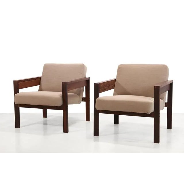 Beautiful set of two armchairs designed by Hein Stolle for 't Spectrum. The chairs have the model name SZ25/SZ80 and are...