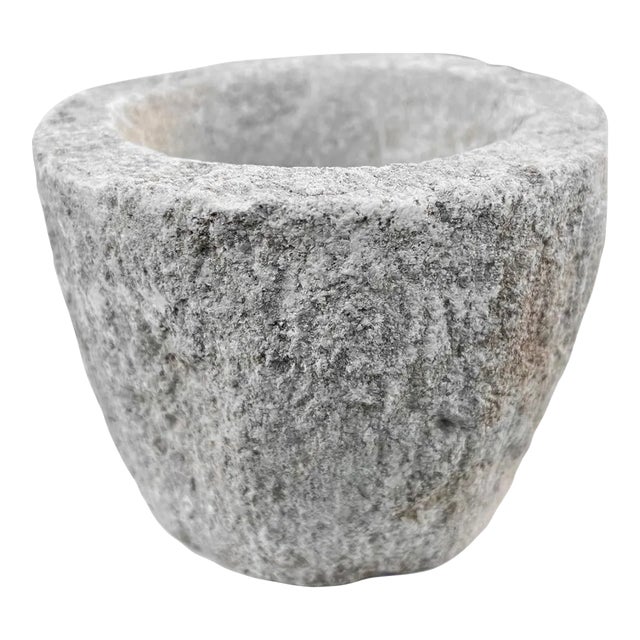 Vintage Outdoor/Indoor Small Granite Stone Decorative Bowl For Sale