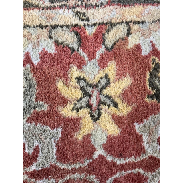 Early 21st Century 2ft 6in × 9ft 1in Traditional Floral Wool Runner Rug For Sale - Image 5 of 12