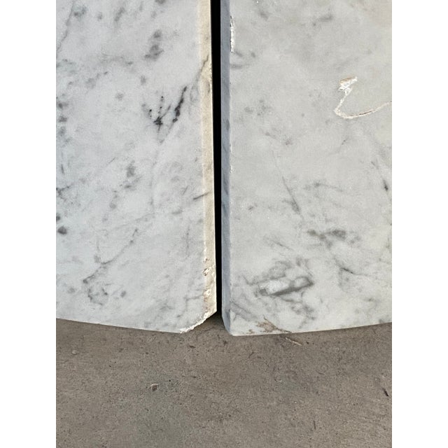 Minimalist Post-Modern Round White Marble Dining Table + Cylindrical (Italy) For Sale - Image 10 of 10