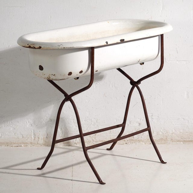 Bathtub in Enamelled Iron Central Europe, 1950 For Sale - Image 13 of 13