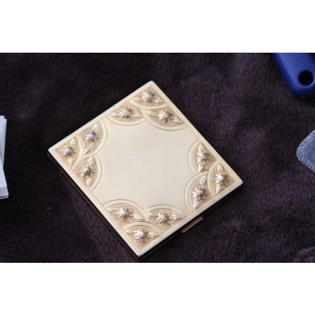 Gold Compact Mirror Powder Box, 1950s For Sale - Image 10 of 18