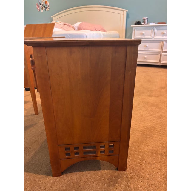 Harden Furniture Vintage Harden Solid Cherry Three-Drawer Chest For Sale - Image 4 of 6