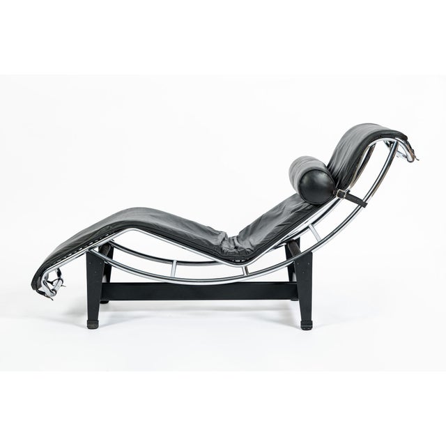 Cassina Cassina Lc4 Black Leather Chaise Lounge Chair by Le Corbusier 1981 For Sale - Image 4 of 18