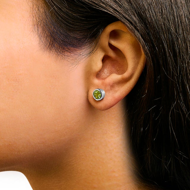 Haus of Brilliance .925 Sterling Silver 6MM Bezel Set Created Green Peridot Solitaire Stud Earrings For Sale - Image 4 of 5