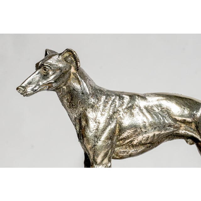 Rare 1920s English Art Deco Ebonized Wood Silverplate Greyhound Statue Sculpture Cigar Box Home Decor For Sale - Image 4 of 18