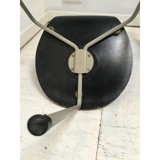 Set of Dining Chairs by Arne Jacobsen for Fritz Hansen, 1952 For Sale - Image 10 of 12