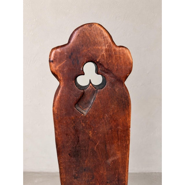 Vintage European Primitive Three-Legged Hardwood Birthing Chair With Trefoil Cutouts For Sale In New York - Image 6 of 8