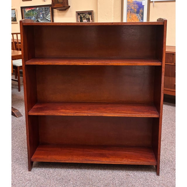 European Mid Century Modern Free Standing Walnut Bookcase / Shelving c.1960 For Sale - Image 13 of 13