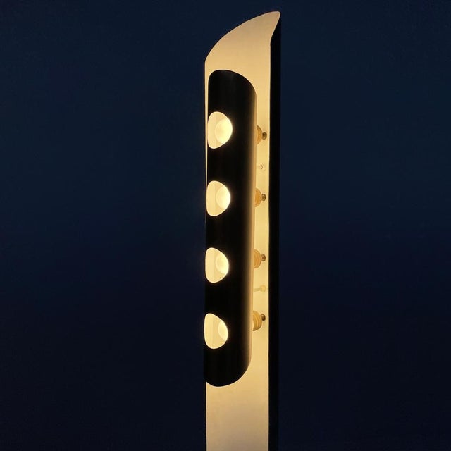 Italian Space Age Round Floor Lamp in Metal with White Interior, 1970s For Sale - Image 6 of 18