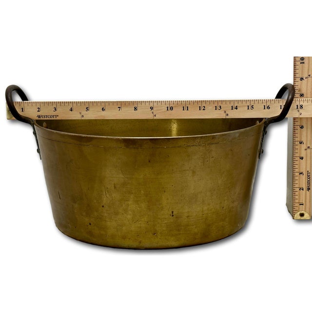 This Really is a Great Looking Piece of Authentic Antique - Early American Era Cookware. Circa Early to Mid 19th Century....