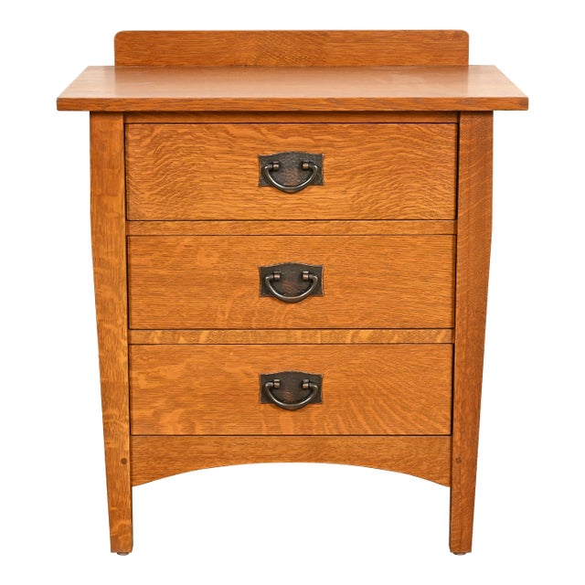 Stickley Mission Oak Arts & Crafts Nightstand or Bachelor Chest For Sale