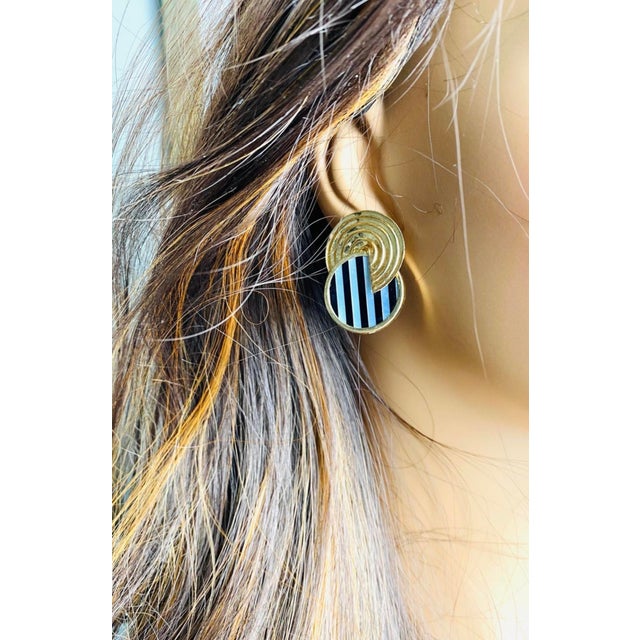Metal 14k Yellow Gold Mother-of-Pearl, Black Onyx and Sodalite Vintage Stud Earrings, Pair For Sale - Image 7 of 7