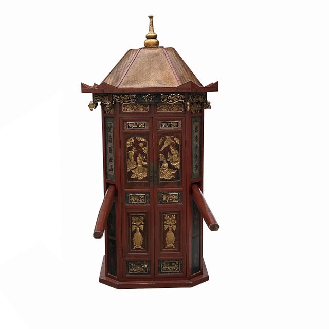Chinoiserie Chinese Vintage Red Gold Carving Wedding Cart Bridal Sedan Chair Display For Sale - Image 3 of 8