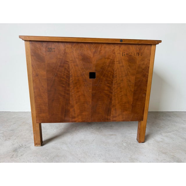 1970s Vintage Henredon Pierced Carved Double-Door Nightstand / Bedside Cabinet For Sale - Image 11 of 12