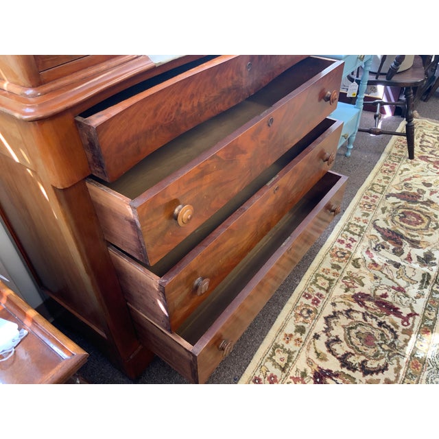 Early 20th Century American Empire Mahogany Chest of Drawers With Mirror and Marble Top For Sale - Image 12 of 18