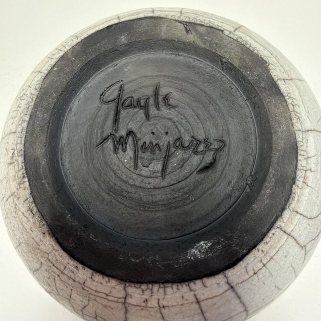 Gayle Whiteley Minjarez Signed Raku Lidded Bowl 5 Studio Pottery For Sale In Los Angeles - Image 6 of 7