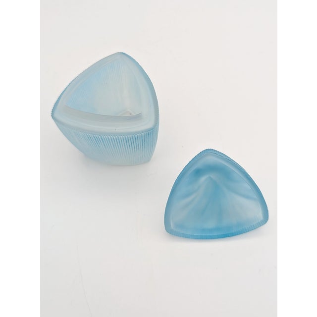 Tête De Femme Powder Box by René Lalique for Coty, 1912 For Sale - Image 6 of 7