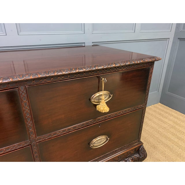 Late 19th Century Large Antique Chippendale Style Chest in Mahogany, 1890 For Sale - Image 5 of 17