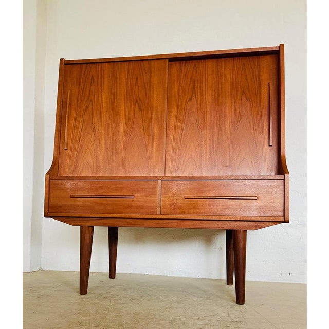 Mid-Century Danish Teak Bar Cabinet, 1960 For Sale - Image 4 of 18
