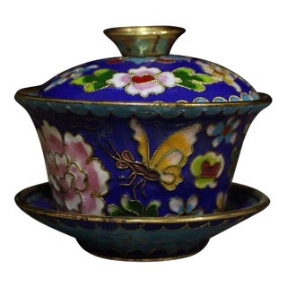 Vintage Chinese Cloisonné Enamel Lidded Tea Bowl Gaiwan With Peony Motif For Sale