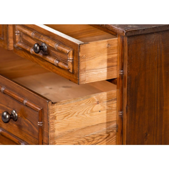 Early 20th Century English 4 Drawer Pine Chest With Bamboo Detail For Sale In Detroit - Image 6 of 13