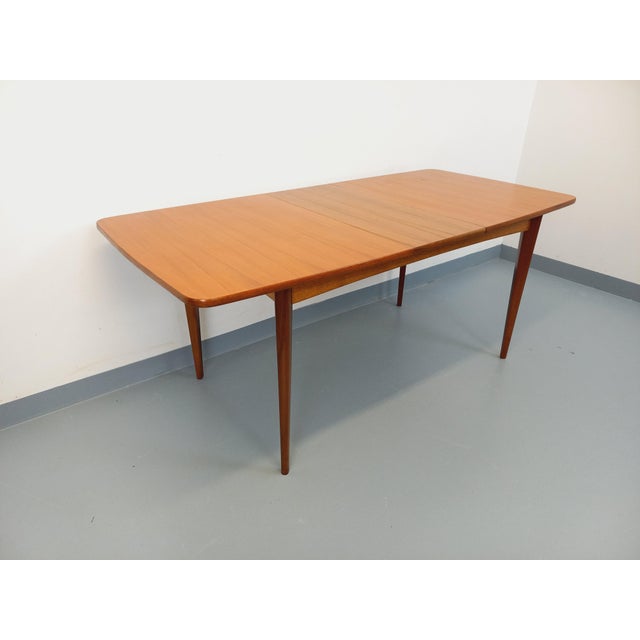 Scandinavian-Style Rectangular Dining Table in Teak with Extensions, 1950s-1960s For Sale - Image 17 of 18