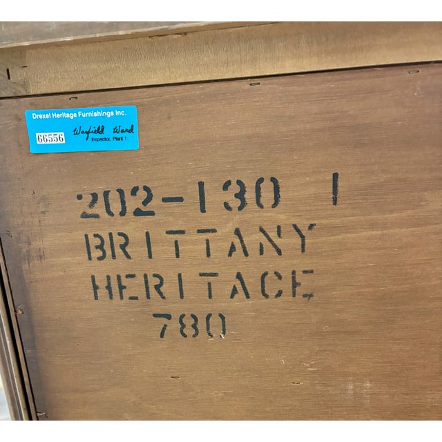 Vintage Drexel Heritage Brittany Collection French Provincial Louis XV Dresser For Sale - Image 17 of 17