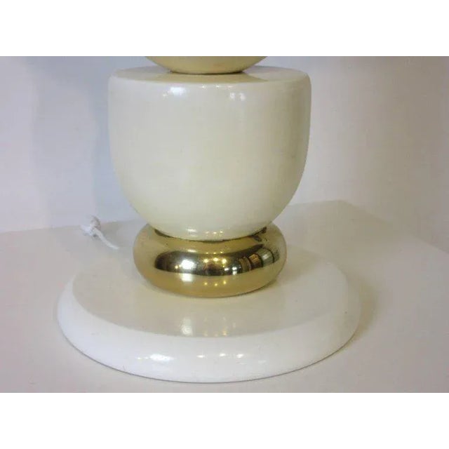 Mid-Century Modern 1970s Lacquered Wood and Brass Table Lamp For Sale - Image 3 of 7