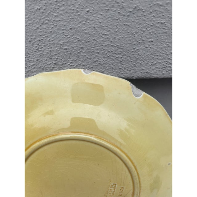 1920s English Majolica Strawberry & Grapes Plate Wedgwood Circa 1920 For Sale - Image 5 of 5