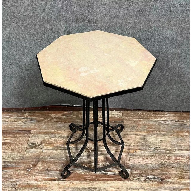 Metal Ceremonial Pedestal Table in Hammered Iron after Edgar Brandt, 1900s For Sale - Image 7 of 8