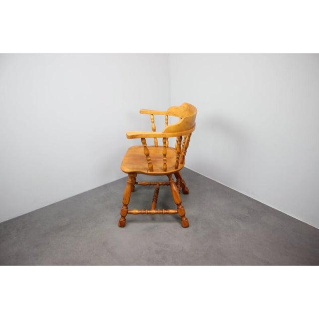 1970s Vintage Windsor-Style Spindle-Back Armchair, 1970s For Sale - Image 5 of 9