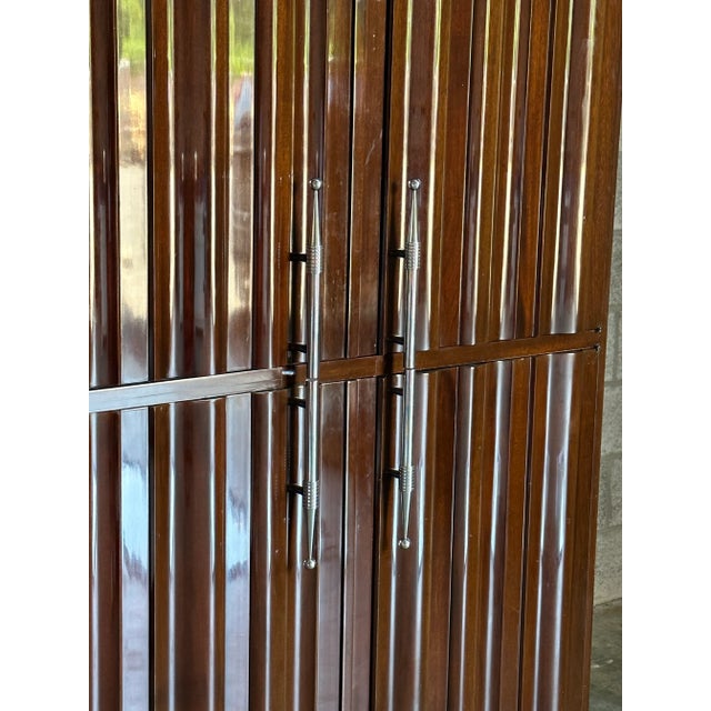 1950s Tommi Parzinger Illuminated Bar Cabinet For Sale In Philadelphia - Image 6 of 12