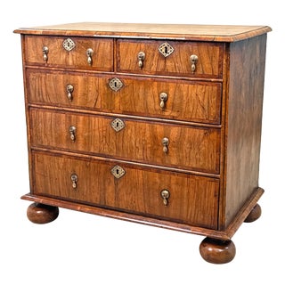Walnut Chest of Drawers, 1705 For Sale