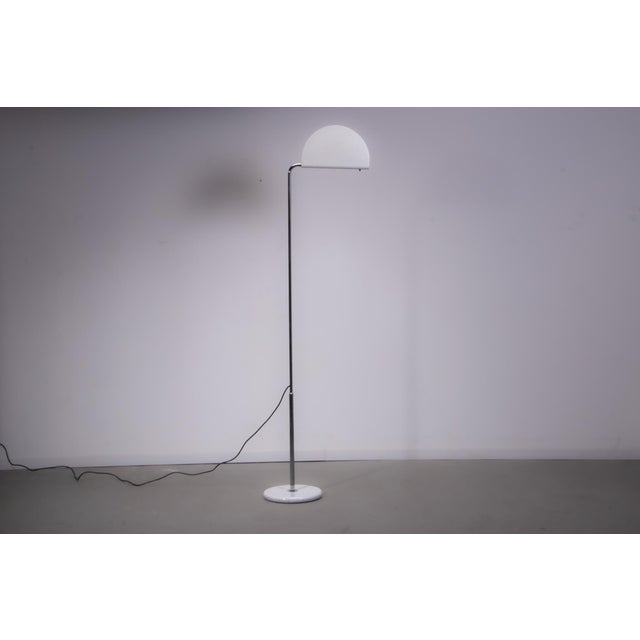 The Mezzaluna floor lamp was designed by the italian architect Bruno Gecchelin for the Italian brand Skipper. They where...