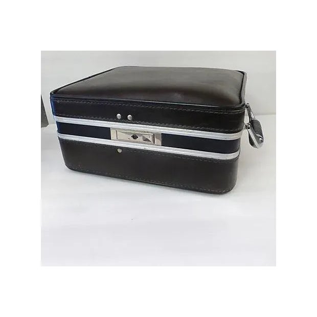 Metal Mid Century Drinks Travel Kit For Sale - Image 7 of 7