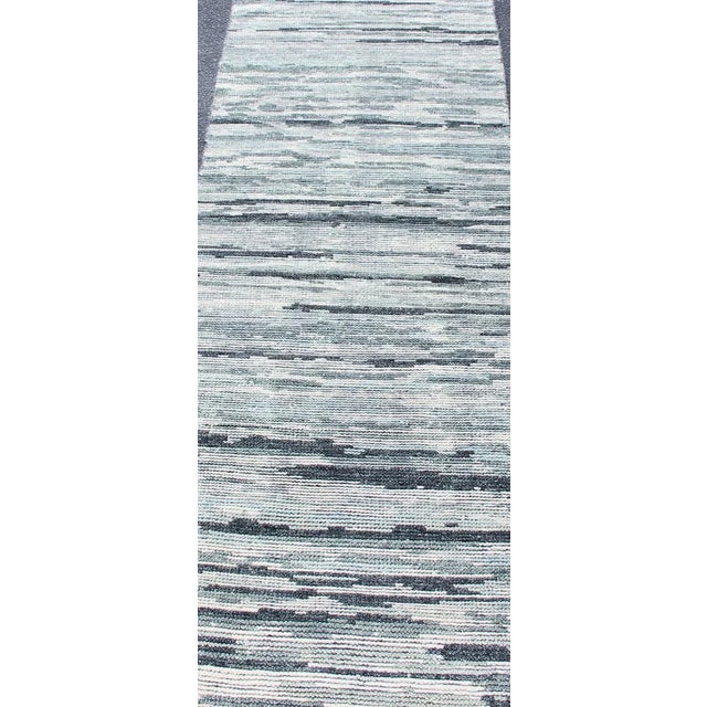Gray Modern Runner Rug in Soft Gray With Subtle Blue Tones and Linear Pattern For Sale - Image 8 of 12