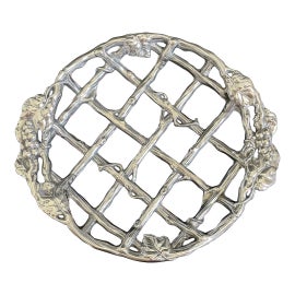 Example of Trivets in Las Vegas