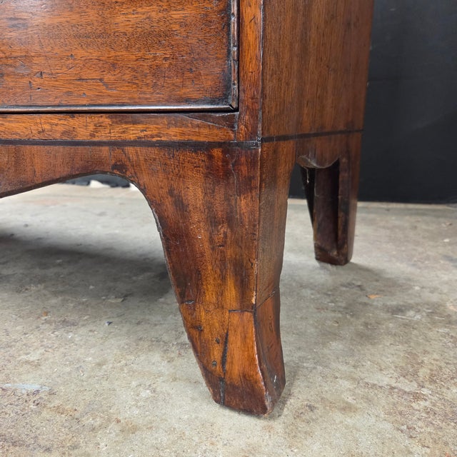 This pretty Mahogany Regency 2 Over 3 Regency Bowfront Chest on Splay Bracket Feet has a lot of storage space. It would be...
