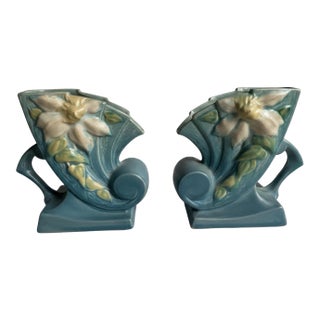 Pair of 1940s Roseville Clematis 193-6 Blue Cornucopia Vases For Sale