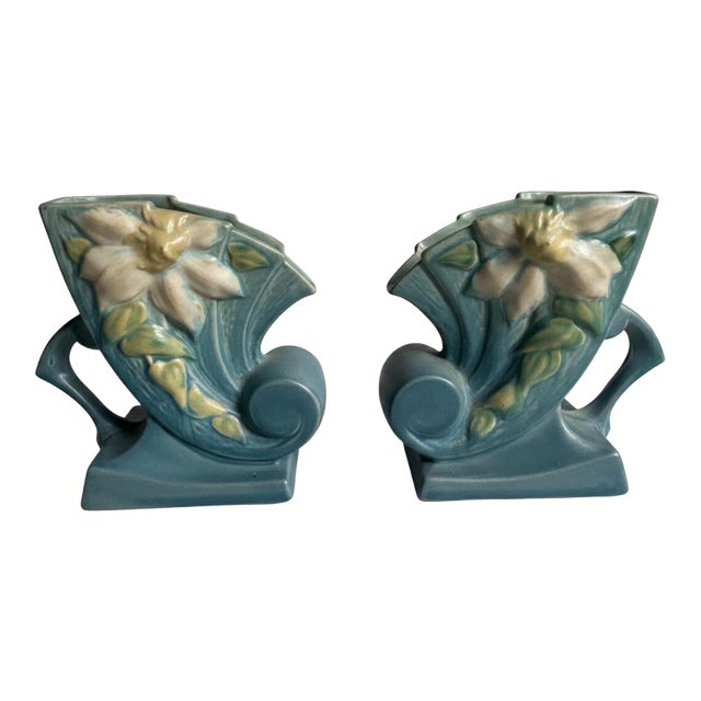 Pair of 1940s Roseville Clematis 193-6 Blue Cornucopia Vases For Sale