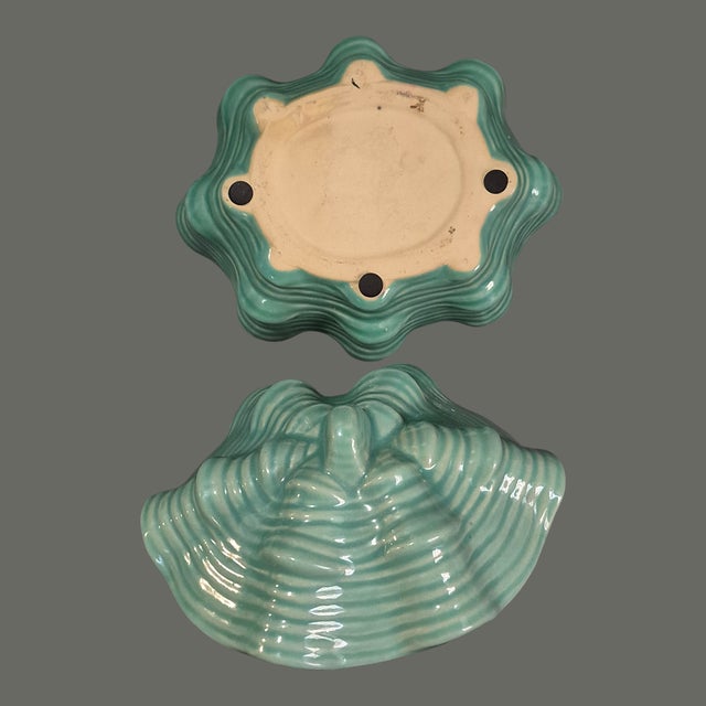 Late 20th Century Late 20th Century Ceramic Celadon Color Coastal Seashell Shaped Covered, Candy, Trinket Box For Sale - Image 5 of 6