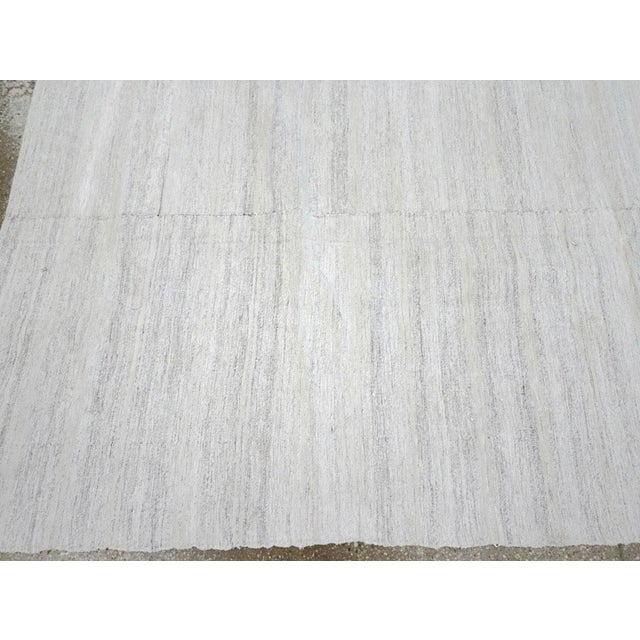 Textile Galerie Shabab Collection Mid-20th Century Handmade Turkish Flatweave Kilim Accent Rug For Sale - Image 7 of 10