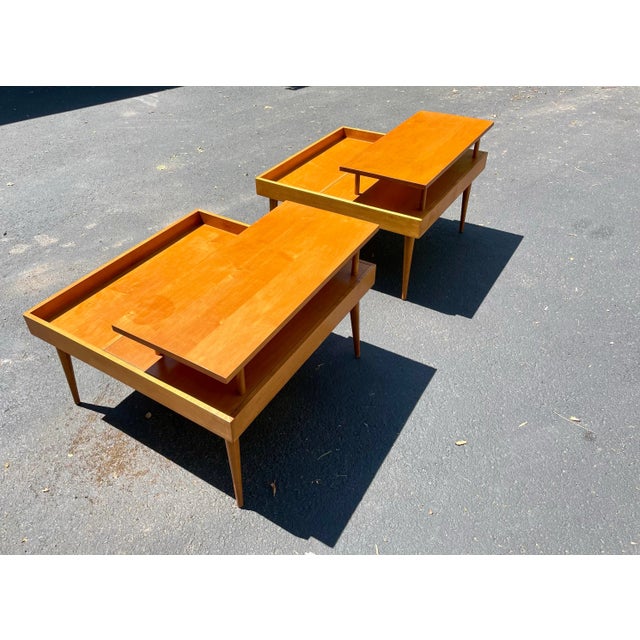 Winchendon Furniture Company Pair of Mid-Century Modern Paul McCobb Planner Group Two-Tier Maple End Tables by Winchendon For Sale - Image 4 of 12