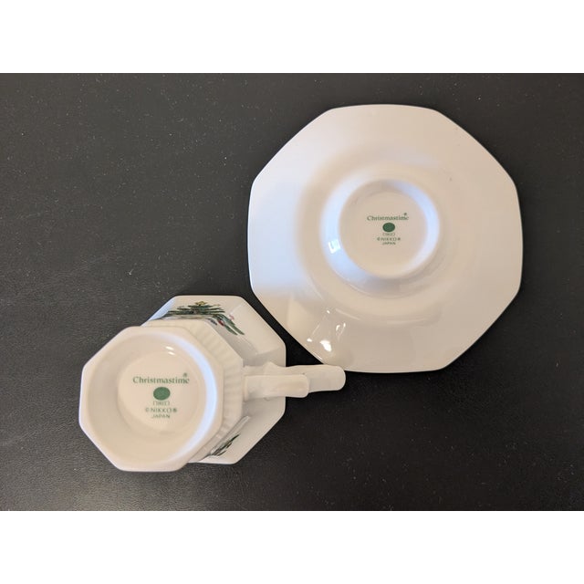 1980s Nikko Christmastime Octagonal Cup and Saucer Set For Sale In Saint Louis - Image 6 of 7